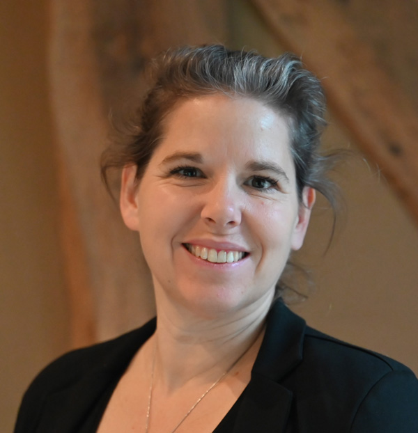 Portraitfoto Jana Wilser